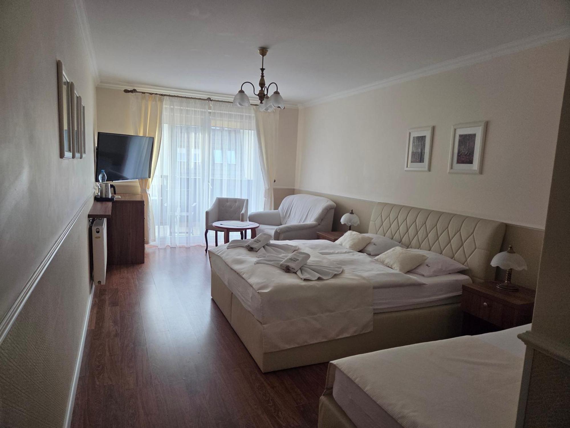 Atena Privat overnatting *